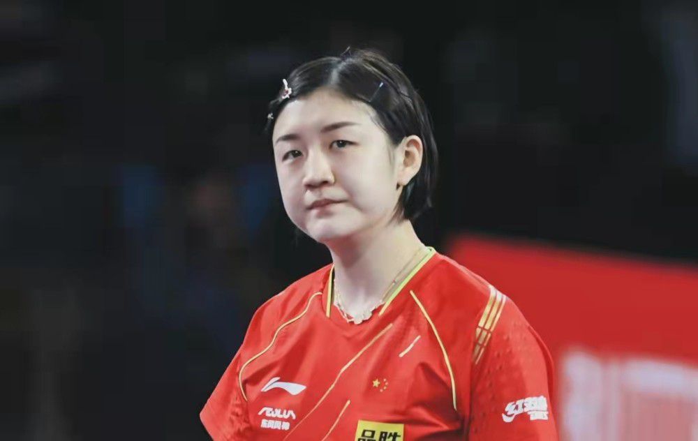 叙事视角，将中国式家庭的代际矛盾、社会人情百态与时代印记娓娓道来。