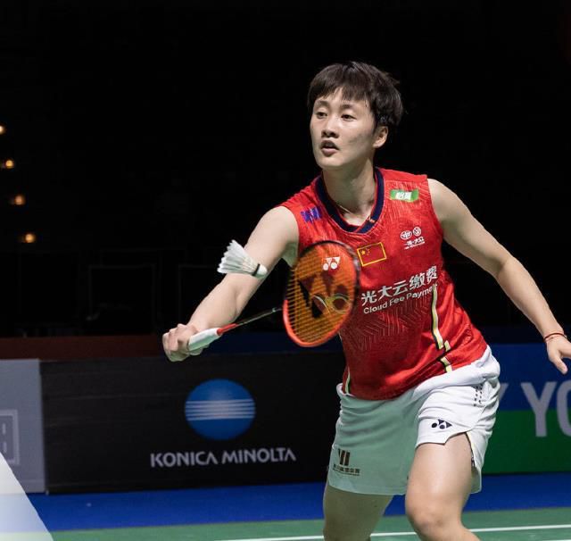 格伦·克洛斯、莎拉·保罗森、泰亚娜·泰勒、金·卡戴珊、妮... 法鲨归来！