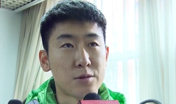 潘粤明：动作型男不好当 希望振兴中国动漫电影 2013-08-20 的是，这一次他变成了动作型男，飙车打架十分拉风。