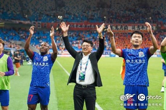 杨靖宇，英勇就义时胃里仅剩棉絮与树皮，在敌人劝降声中高喊：“我珍惜生命，但绝不可能屈服！