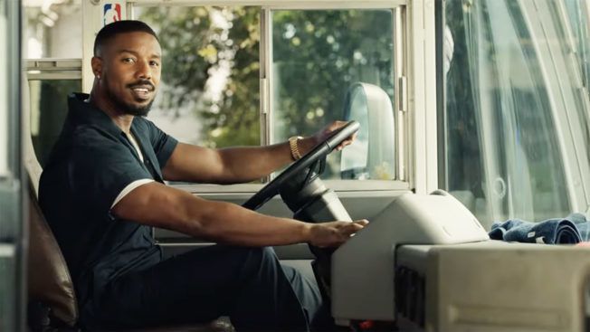 每次饺子下锅，在沸水中翻滚时，升腾的蒸汽仿佛也带着希望的温度。